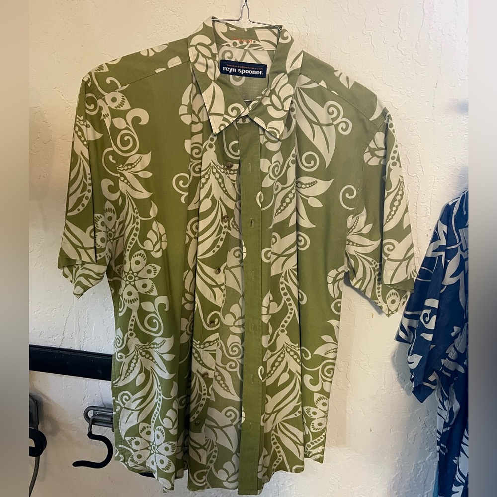 REYN SPOONER SHIRT
